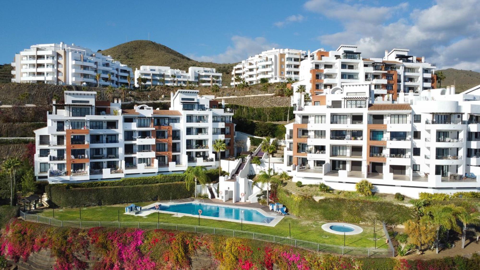 Apartment Beautiful With Stunning Sea Views And A Large Terrace!